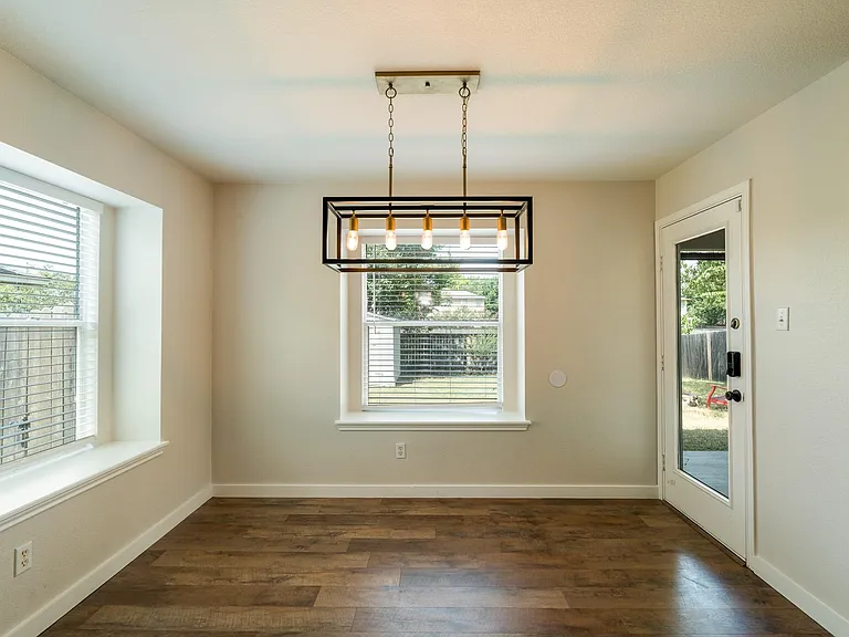 408 Woodsorrel Way — Photo 5