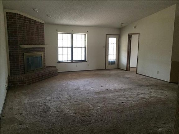 4th image of 605 Pondview Dr