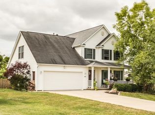 2398 Timber Mill Dr, Kent, OH 44240