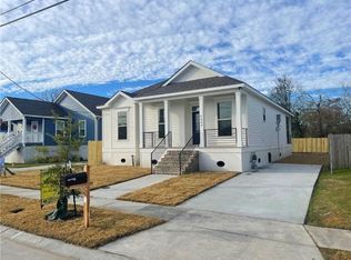 5900 Debore Dr, New Orleans, LA 70126