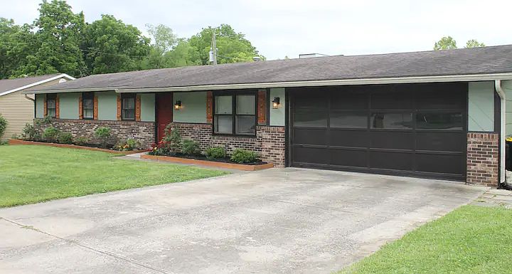 1st image of 4501 N Deer Park Dr