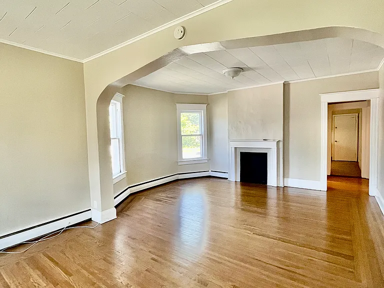 385 Huntington Ave #1 — Photo 1