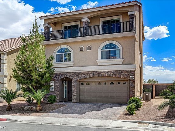 2nd image of 5789 Savage Oaks Ct