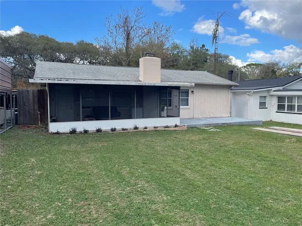 5535 Bertsville Rd, Lady Lake, FL 32159