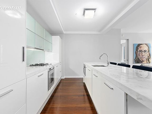 3rd image of 444 W 19th St APT 305