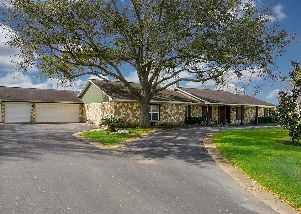 1st image of 26911 Willow Ln