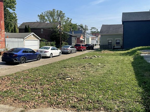 3rd image of 1322 Greenup St