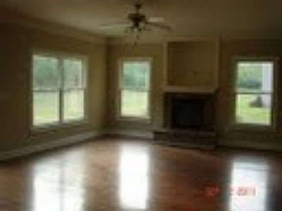 2nd image of 652 Autumn Meadow Dr