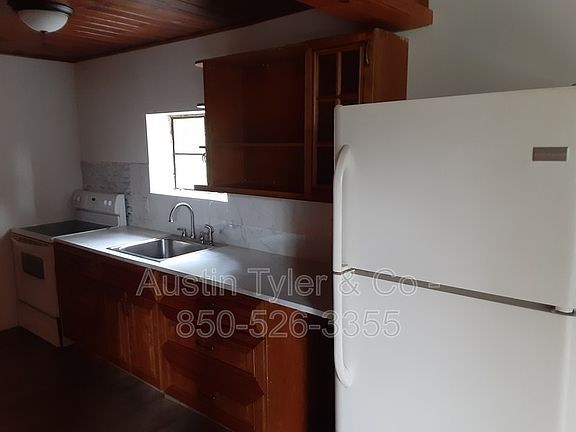 3rd image of 2929A Wynn St