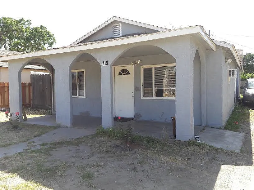 715 Kerr Ave photo 1