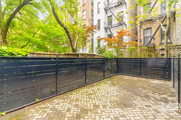 Rented by PREX Realty Corp | media 8