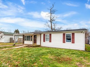 656 Clifty Dr, Columbus, IN 47201