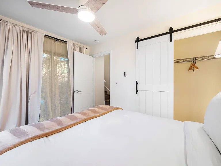 1117 14th Ave — Photo 11
