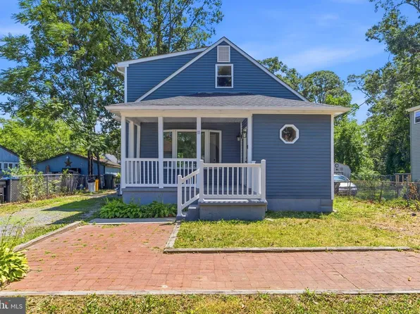 18 W 6th Ave, Pine Hill, NJ 08021