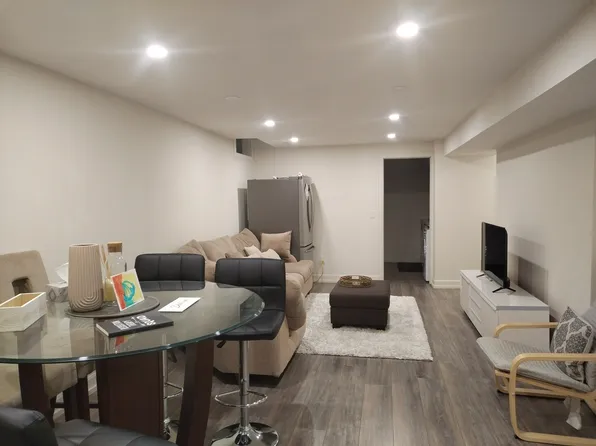 48 Aileen Rd, Markham, ON L3T 5T1