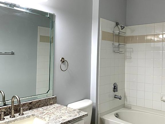 5th image of 4862 Eisenhower Ave Unit 173