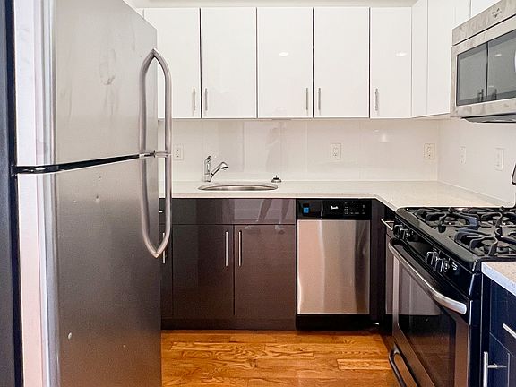 5th image of 96 Steuben St #C