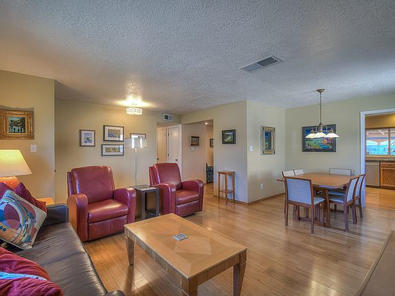 5th image of 12712 Eastridge Pl NE