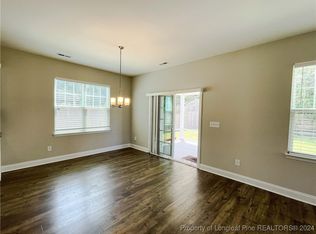 304 Wishaw Ct, Hope Mills, NC 28348