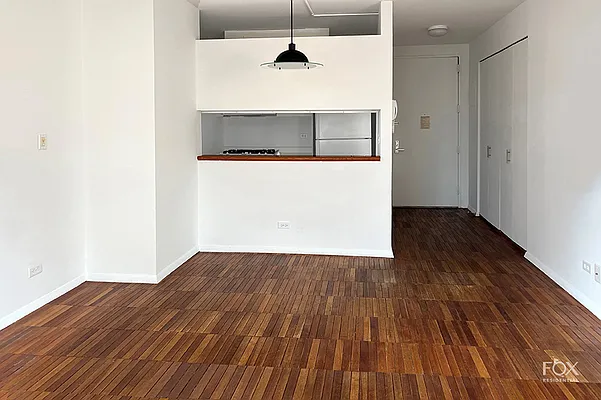 Rented by Fox Residential Group | media 14