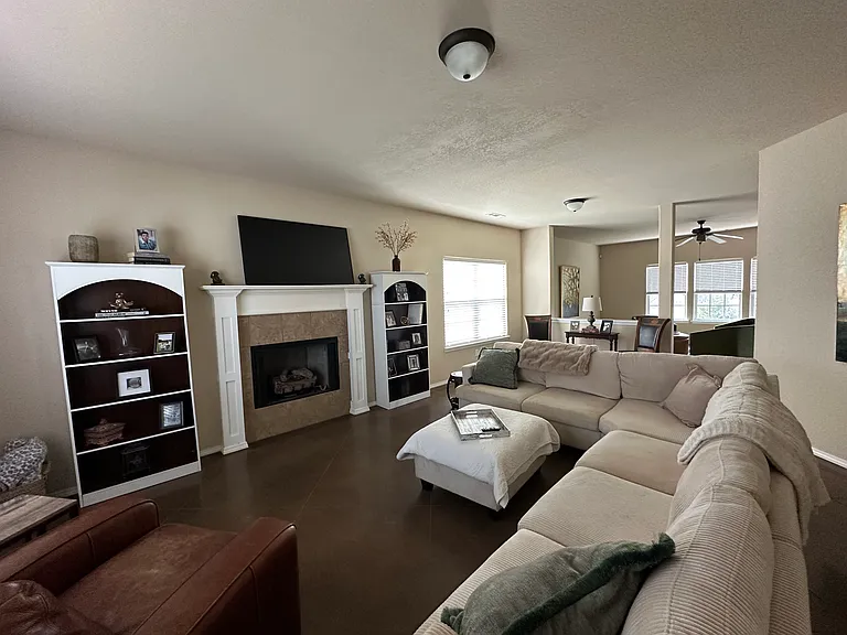 3712 Glenwood Springs St — Photo 38