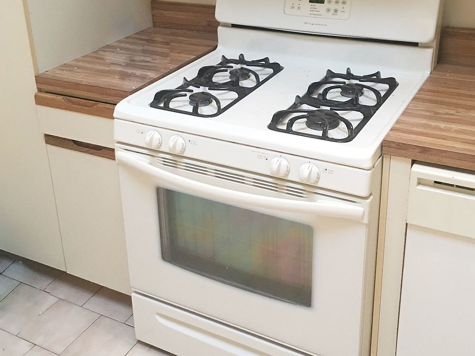 1st image of 164 Huntington St APT C