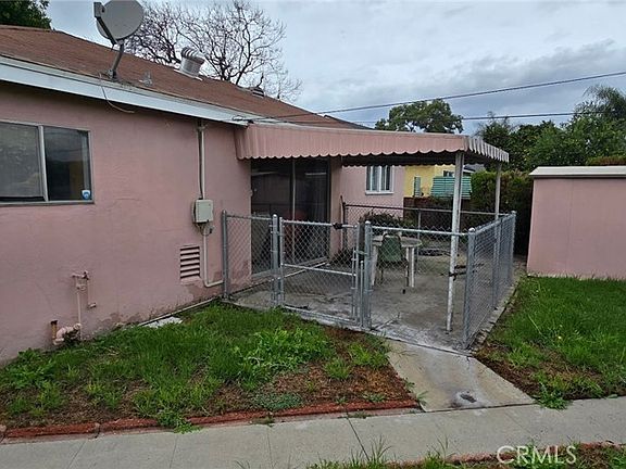 3rd image of 11826 Studebaker Rd