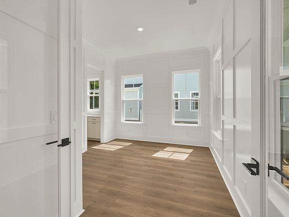 2nd image of 3663 Conch St