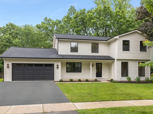 1150 Johnson Dr, Naperville, IL 60540