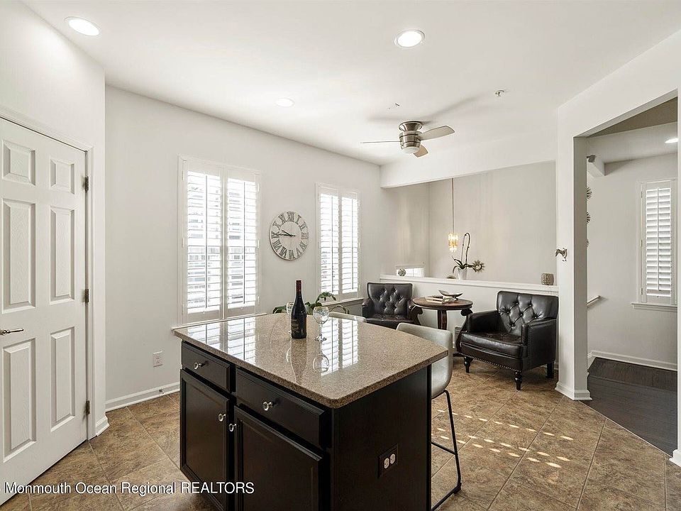 126 Beacon Ln Eatontown, NJ, 07724 Apartments for Rent Zillow