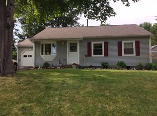 43 Wedgewood Rd, Fishkill, NY 12524