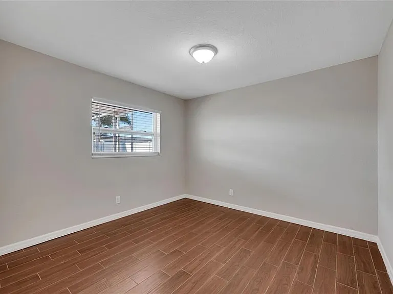 412 Flamingo Dr — Photo 23