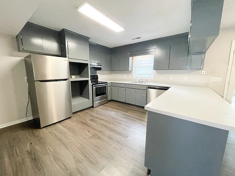 1511 Kathleen Dr — Photo 6