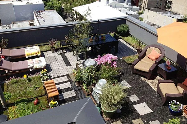 Sold by Corcoran | media 22