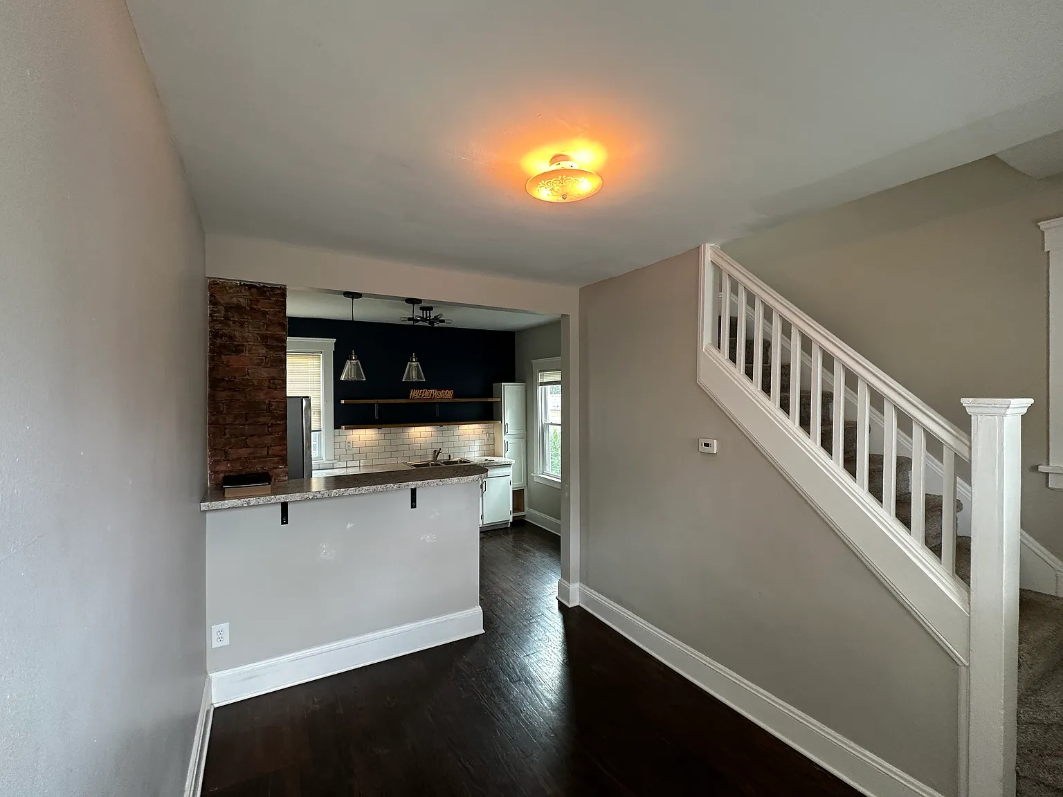 2 bed, $1,200 — Photo 3