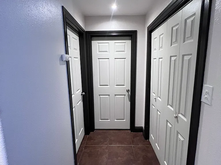 1008 Fairway Dr #1 — Photo 8