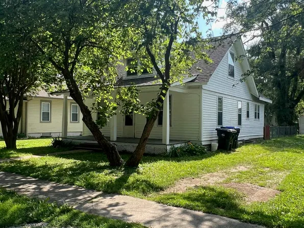 511 Spruce St, Rossville, KS 66533