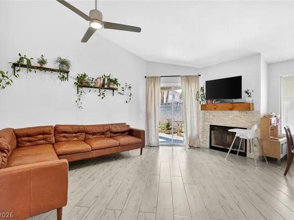 6724 Silver Spoon Dr, Las Vegas, NV 89108