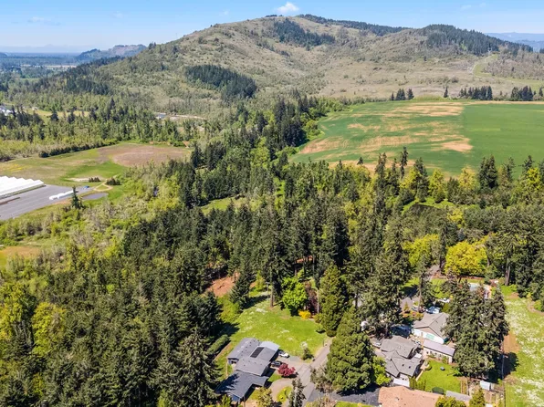 Nestle Way, Pleasant Hill, OR 97455