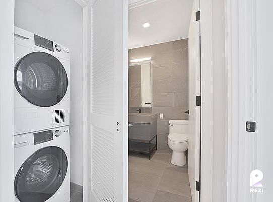 4th image of 3620 Steinway St APT 233