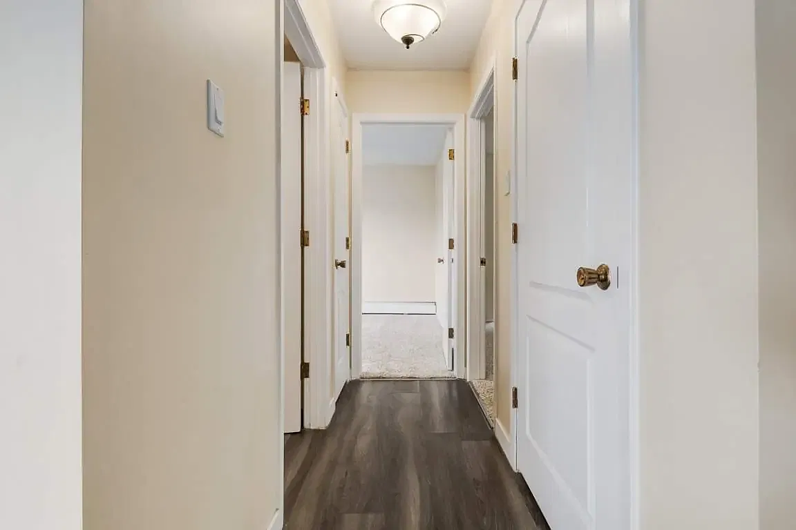 The Townhouse — Photo 1