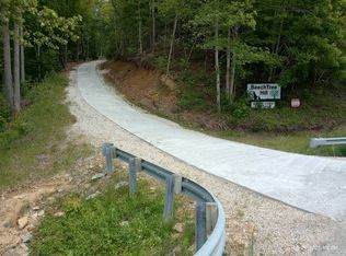 3 Beechtree Hill Ky #15, Campton, KY 41301