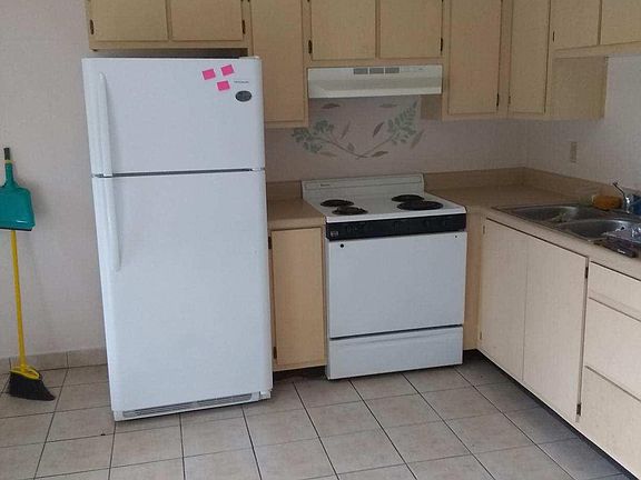5th image of 205 W Camino Del Sol APT B