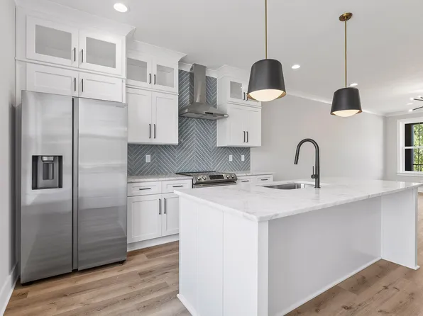 1664 Mari Cir, Chattanooga, TN 37404