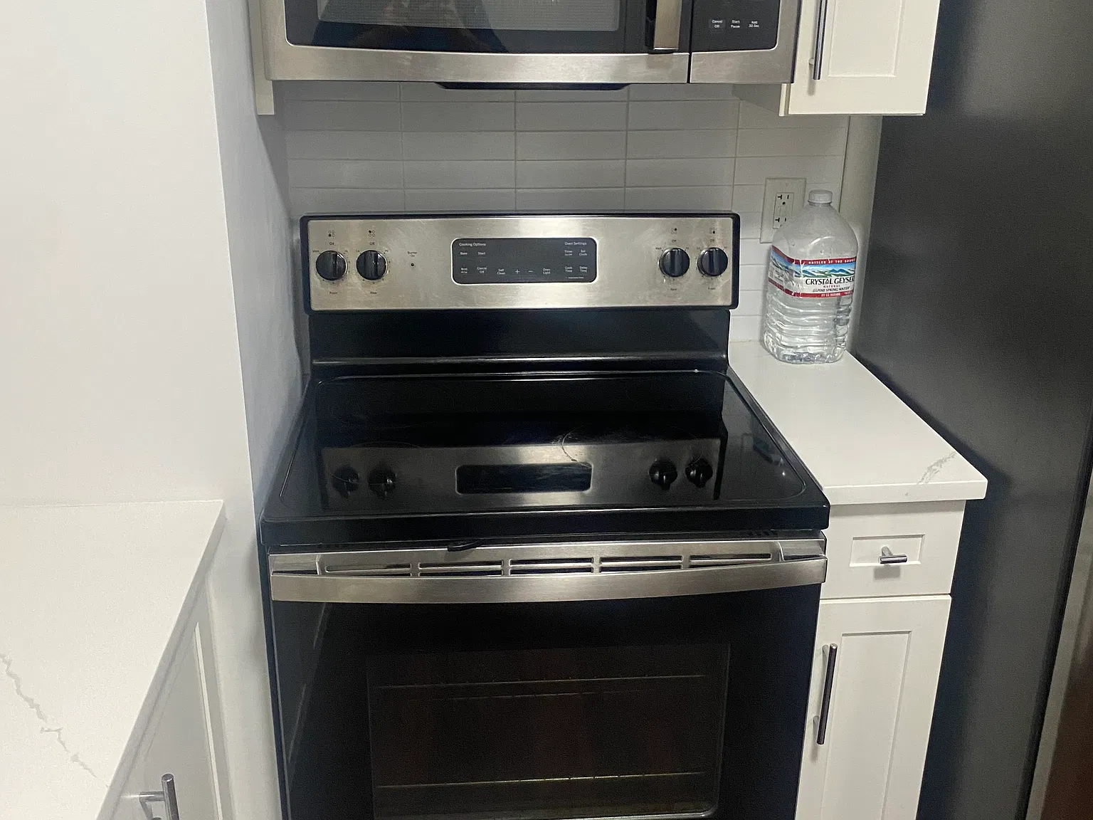 Studio, 415 sqft, $1,950 — Photo 4