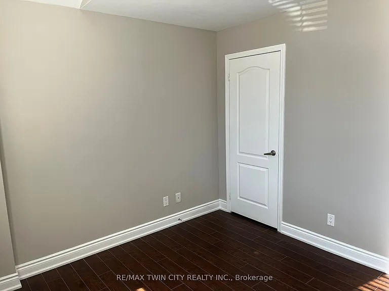 239 McDougall Cross #MAIN — Photo 7