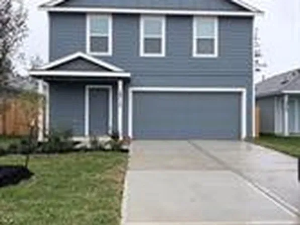 18712 Loom Dr, Conroe, TX 77306