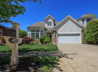 427 Dunbar Ln, Highland Heights, OH 44143