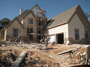 6809 Woodland Hills Dr, North Richland Hills, TX 76180