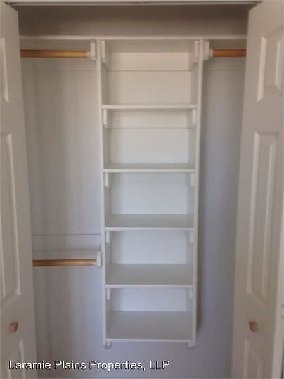2nd image of 1403 E Gibbon St APT 205